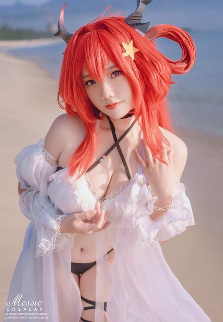 金髪の潮吹き OnlyFans ヌード ギャラリー