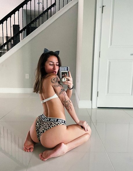 Caitlin Caitlinwoah ヌードスター 写真