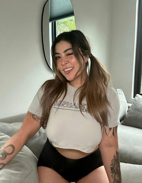 ショートティーンOnlyFans ホット裸 写真
