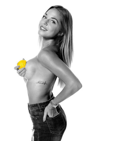 赤毛の太めOnlyFans セックス 写真