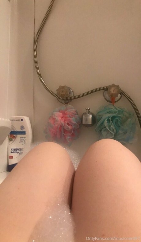 perci 97 ポルノスター エロティック 写真
