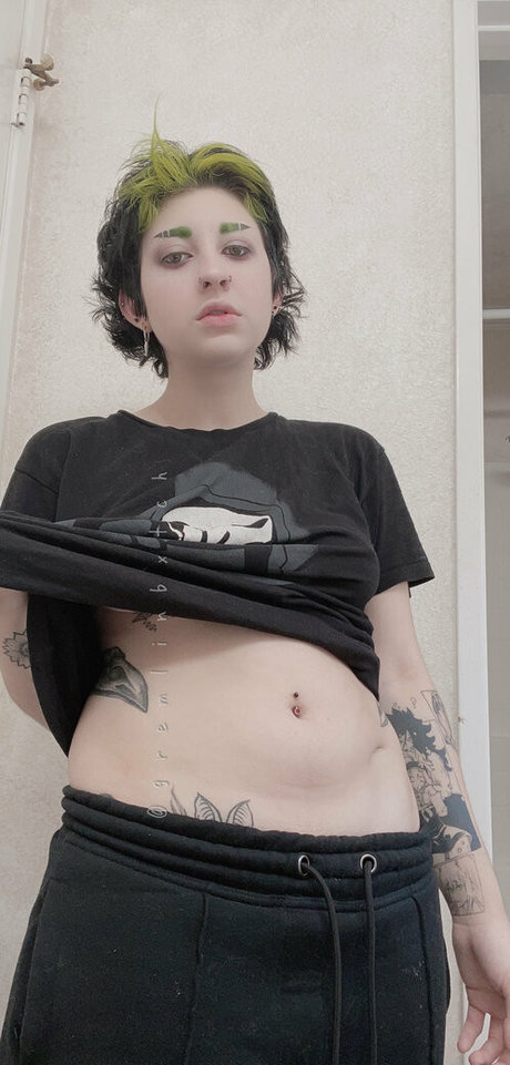 Gremlinbxtch 美しいモデル 写真
