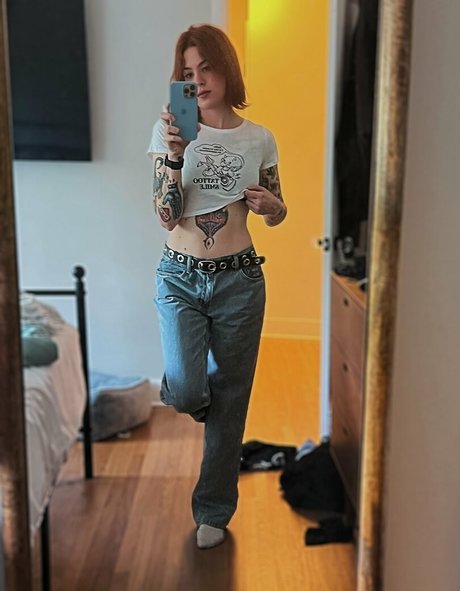 Anisa Jomha ポルノスター ベスト 写真