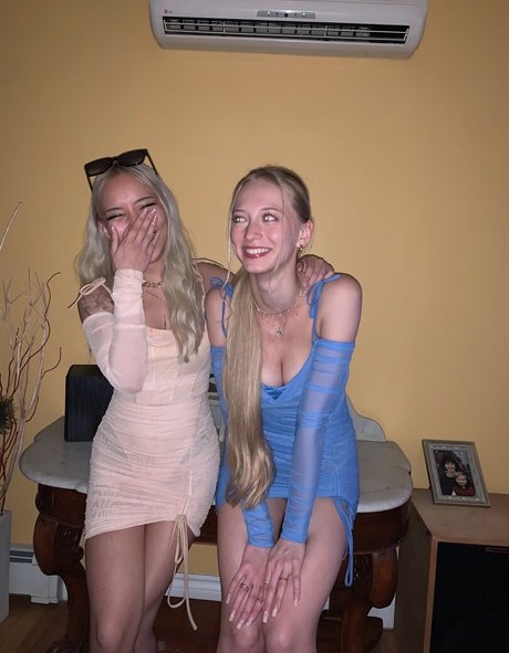 ヌード 屋外 OnlyFans セクシー裸 写真