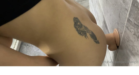 Jackiebabigirl ポルノスター 可愛い 画像