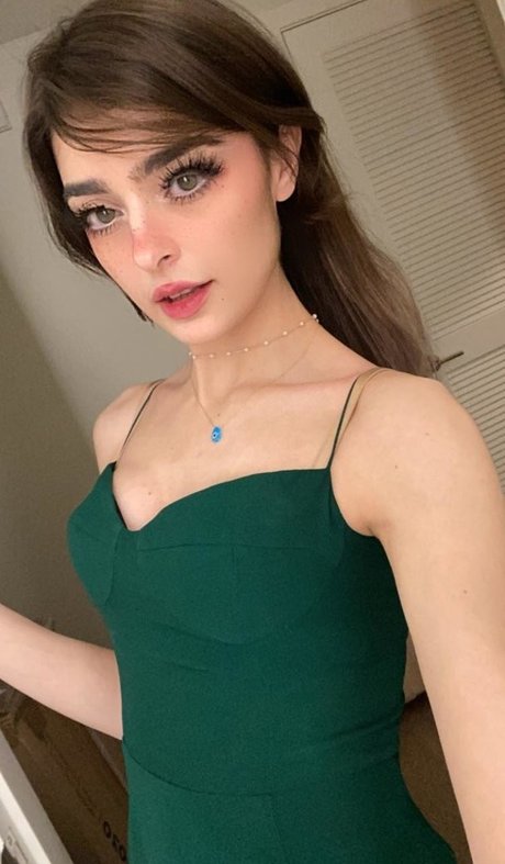 Aruuu 最高のモデル ギャラリー