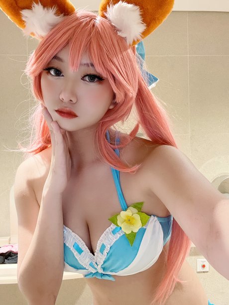 Kkaiyatoast ポルノ女優 写真