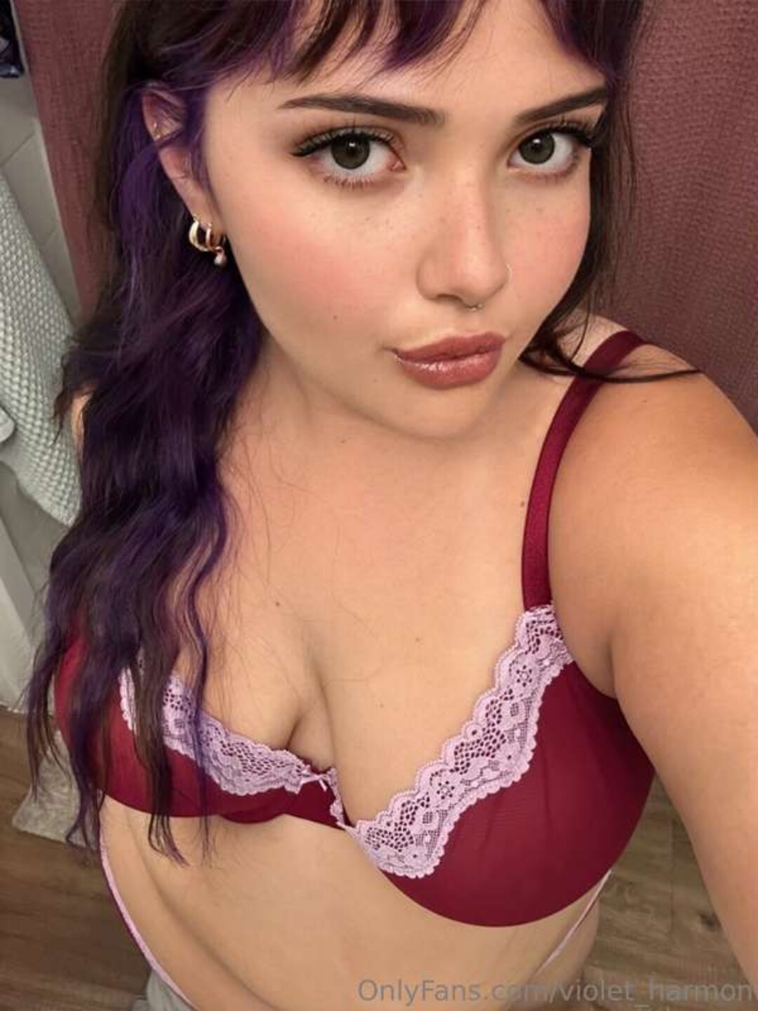 Violet Harmon ヌードモデル 画像