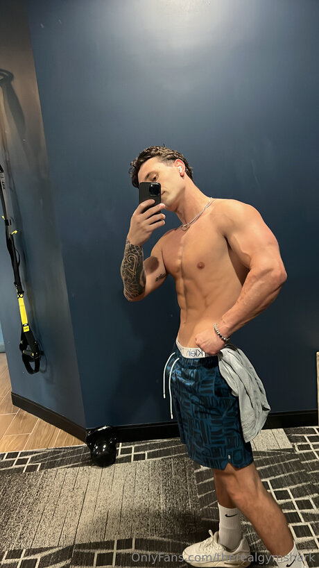 Therealgymshark 素敵なモデル ギャラリー
