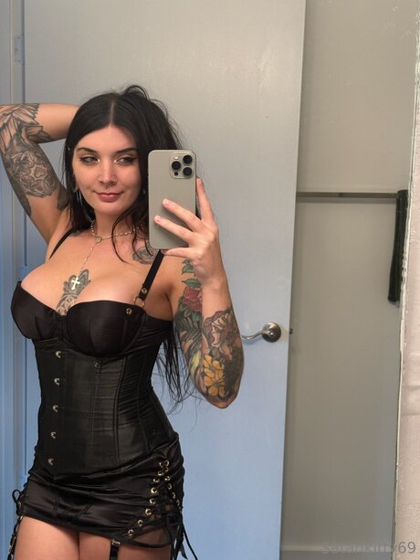 Satankitty69 無料モデル 画像