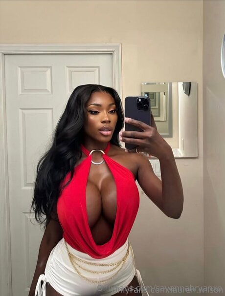 Savannahryanxo ポルノスター 独占 画像