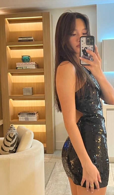 Lilychee ポルノスター セクシー 写真