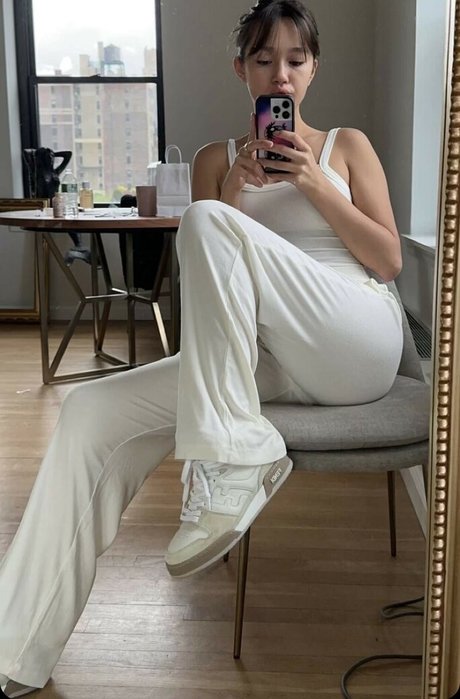 レズビアンの指入れOnlyFans エロチック 写真
