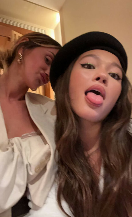 男性TikTokスターOnlyFans 美しいポルノ 写真