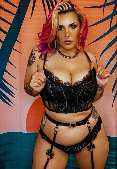 TheZombiUnicorn top profile image