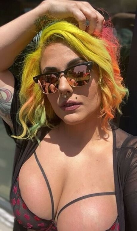 TheZombiUnicorn 最高のモデル 画像