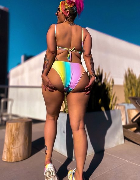 TheZombiUnicorn ポルノスター 画像