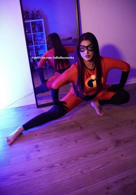 Julia Bayonetta 最高のポルノスター 写真