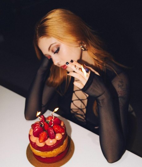 Ananda Morais ヌードのポルノスター 画像