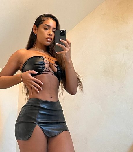 Malaika Terry ポルノスター セクシー 画像