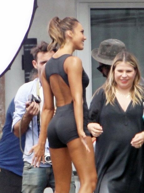 Jessica Alba ポルノモデル 画像
