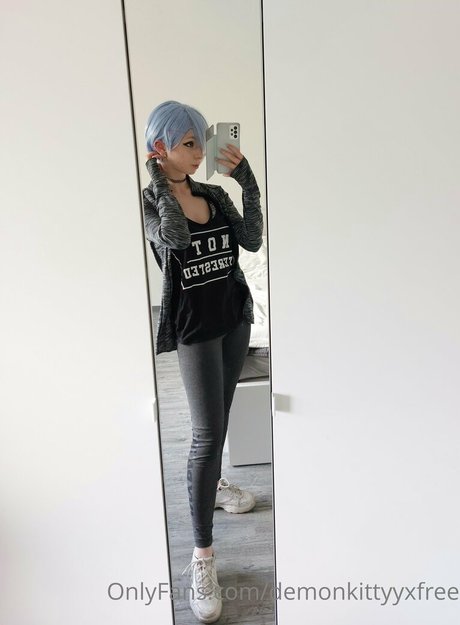 demonkittyyxfree 無料スター 写真