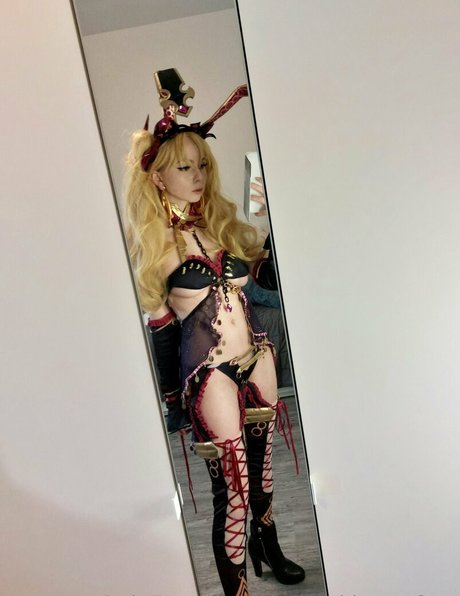 demonkittyyxfree 美しいモデル ギャラリー