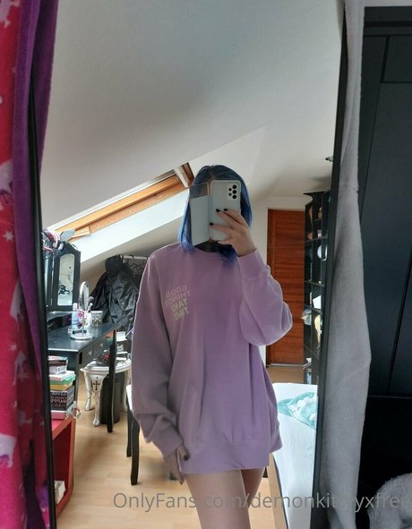 demonkittyyxfree アダルトスター 写真