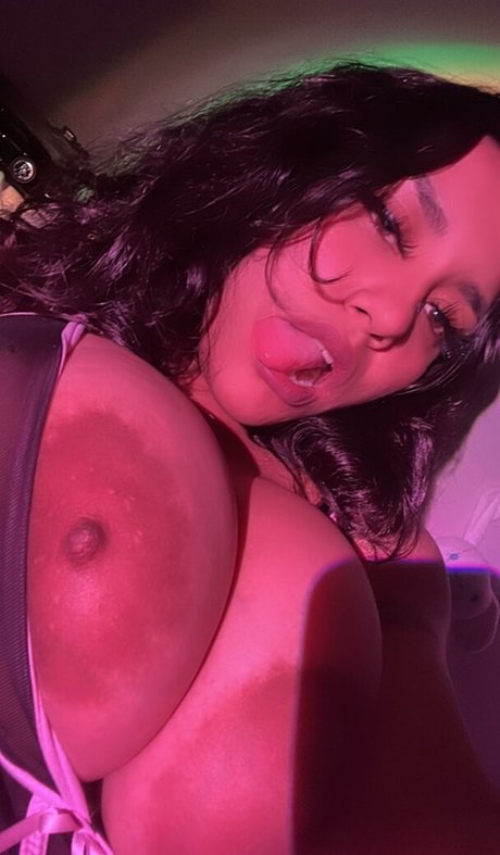 アジアンダディOnlyFans ホットヌード 写真