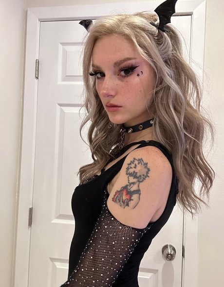大学生カップルのオンリーファンズ ホットセクシー 写真