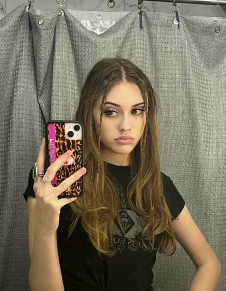natalieslittlesecret 可愛いモデル 画像