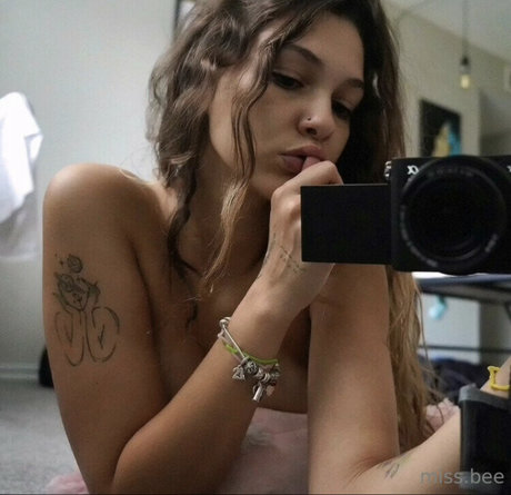 女神オンリーファン ポルノ 画像