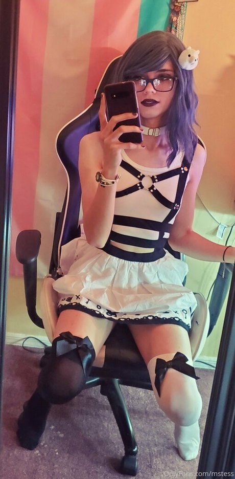 Mstess モデル 写真