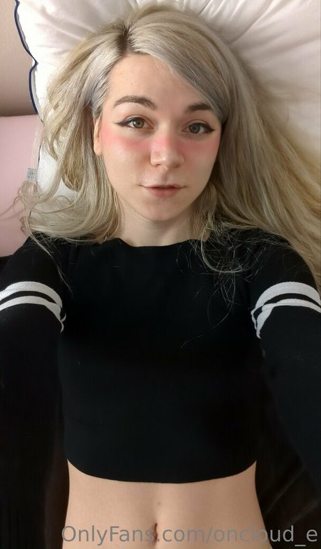 oncloud e ポルノモデル 画像