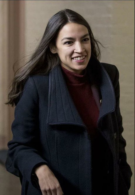 Alexandria Ocasio Cortez 高品質女優 画像