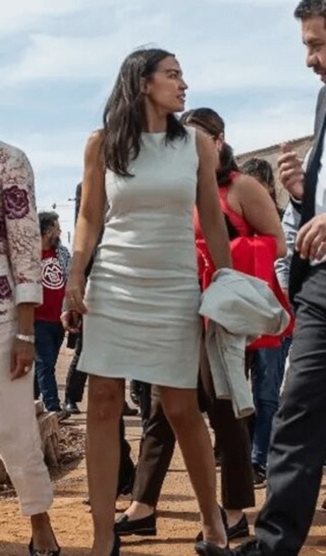 Alexandria Ocasio Cortez ポルノスター 美しい 画像