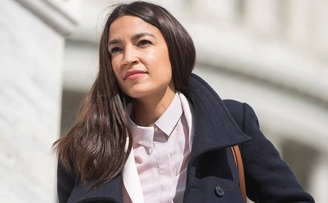 Alexandria Ocasio Cortez ポルノスター セクシー 写真