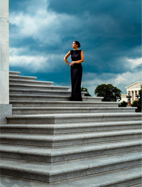Alexandria Ocasio Cortez 独占モデル 写真