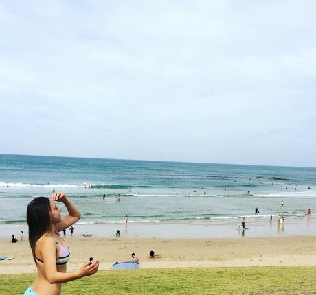 Alanna Pow スター 写真