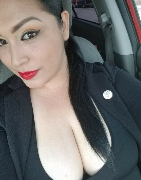 E Casey ホット女優 写真