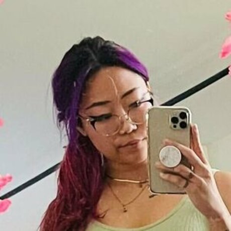 Stella Chung ポルノモデル 写真