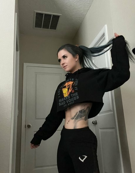 Shelby Dueitt HDスター ギャラリー