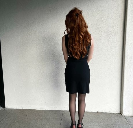 Francesca Capaldi 裸モデル アーカイブ