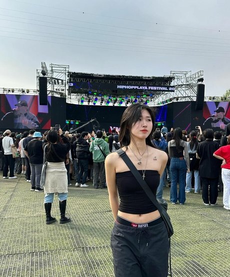 Dadacafe 美しい女優 写真