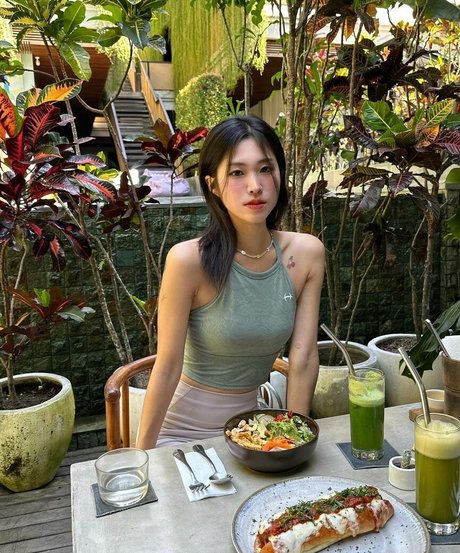 Dadacafe 完璧な女優 写真