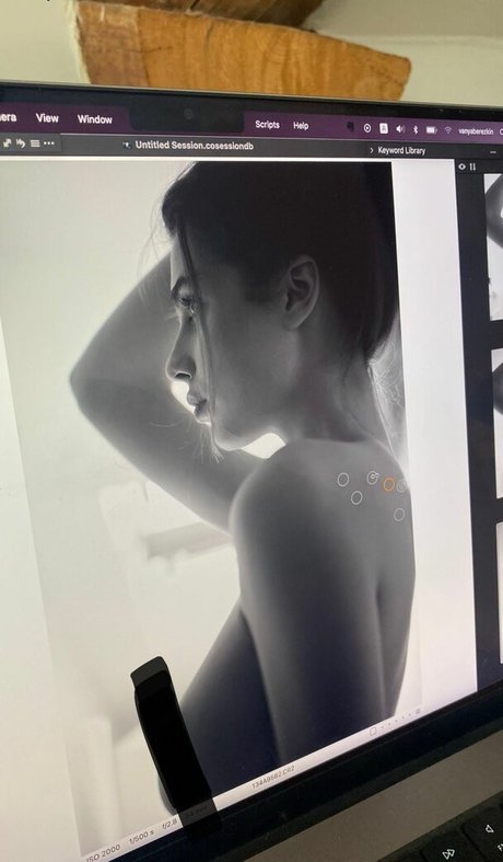 Sophia Breydo アート女優 写真
