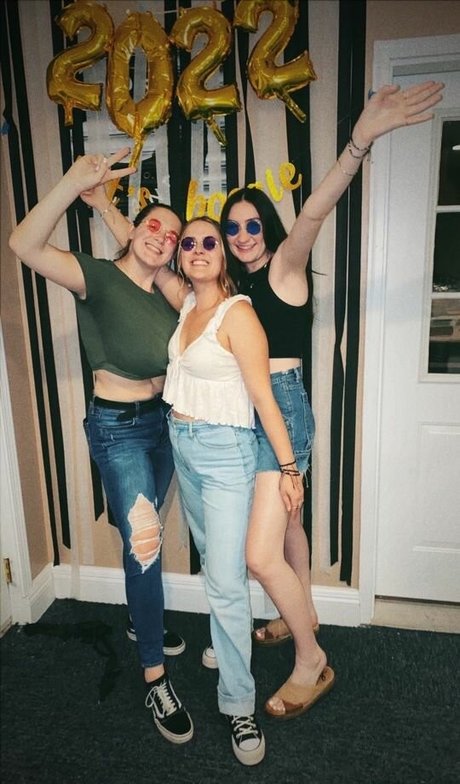 Hannah F ポルノスター 美しい 写真