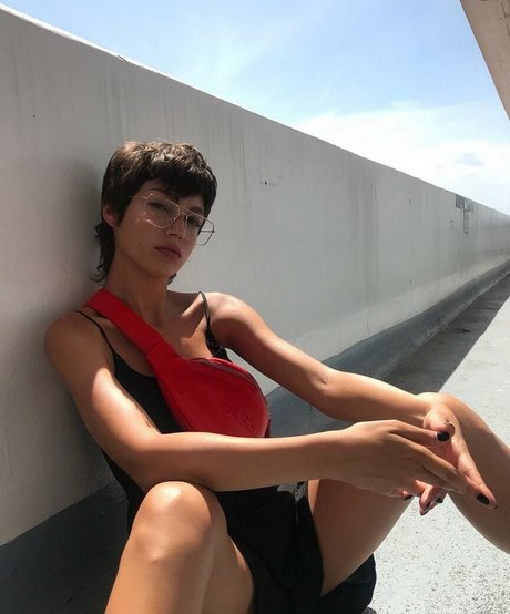 Ursula Corbero ポルノスター パーフェクト アーカイブ