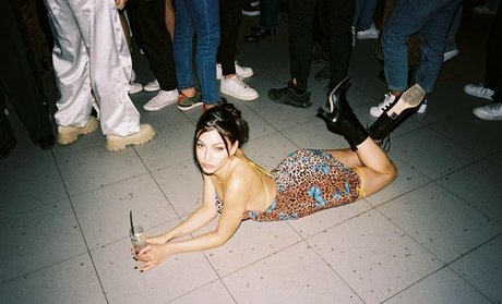 Ursula Corbero ポルノモデル 写真