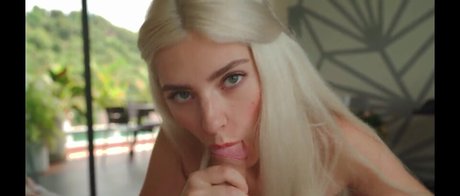 Eva Elfie トップ女優 画像